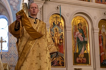 Божественная Литургия в воскресенье, на неделе тридцать четвёртой по Пятидесятнице, о мытаре и фарисее