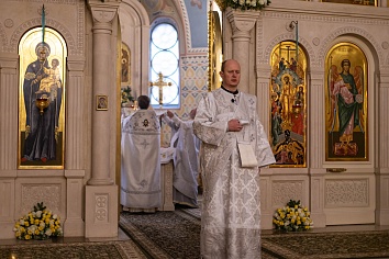 Божественная литургия в воскресенье, на неделе 31-й по Пятидесятнице