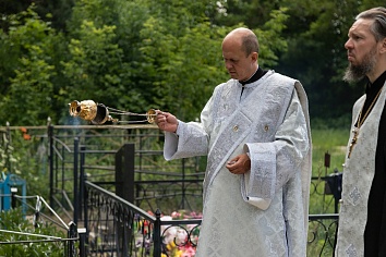 Троицкая Вселенская родительская суббота