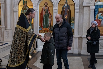 Литургия Преждеосвященных Даров и чтение канона мученику Феодору