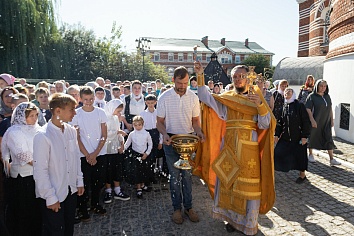 День памяти Владимирской иконы Пресвятой Богородицы и святых мучеников Адриана и Натали