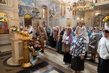 День Усекновения главы Пророка предтечи и Крестителя Господня Иоанна