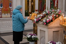 Божественная литургия в воскресенье, на неделе 16-й по Пятидесятнице