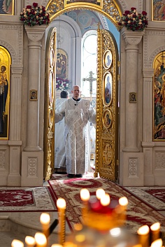 Божественная Литургия в воскресенье, на неделе седьмой по Пасхе, святых отцов I Вселенского Собора