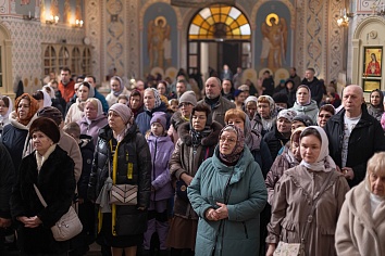 Божественная литургия 16 марта, в воскресенье, на неделе на неделе второй Великого поста