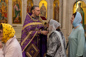 Божественная литургия святителя Василия Великого, 17 апреля, в Великий Четверг