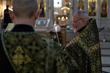 Богослужение Великой Пятницы с Выносом Плащаницы