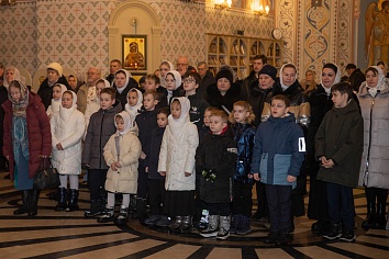 Божественная литургия в воскресенье, на неделе 28-й по Пятидесятнице