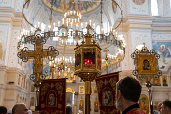 Празднование иконы Божией Матери «Живоносный Источник»