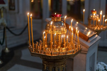 Пение благодарственной похвалы Пресвятой Богородице 4 апреля, в пятницу, на пятой седмице Великого поста