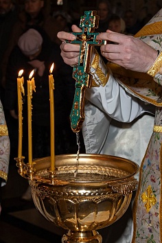 День памяти святителя Николая, Мир Ликийских Чудотворца